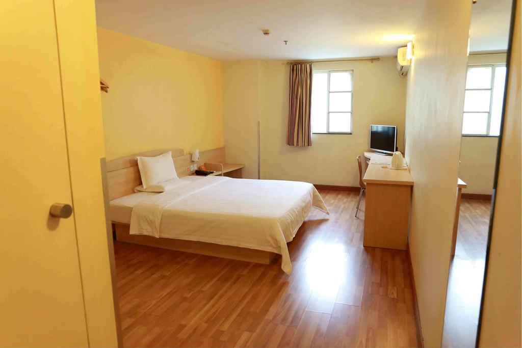 7Days Inn Nanchang North Railway Station Square 部屋 写真